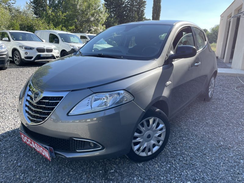 LANCIA YPSILON 2013