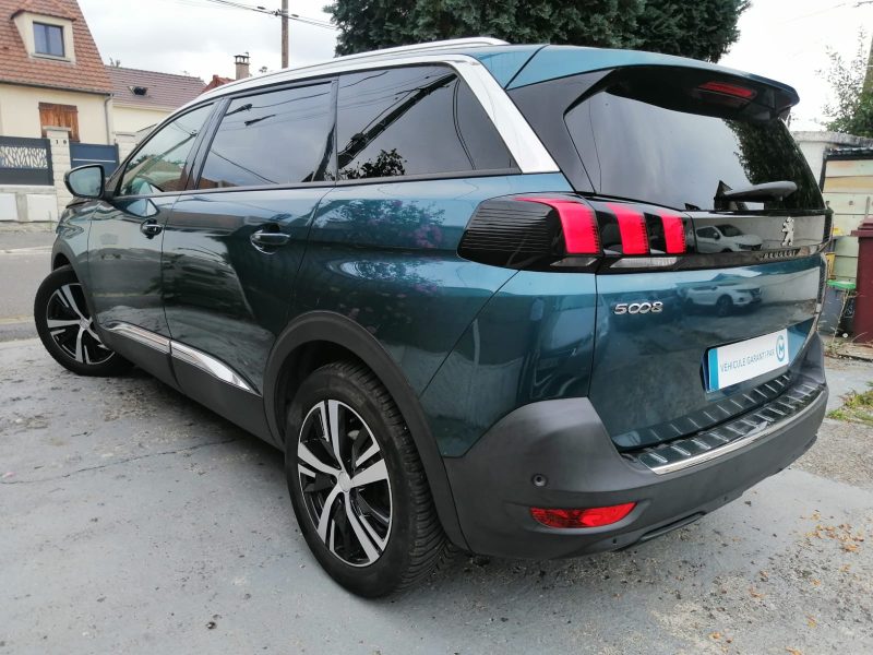 PEUGEOT 5008 II 2019