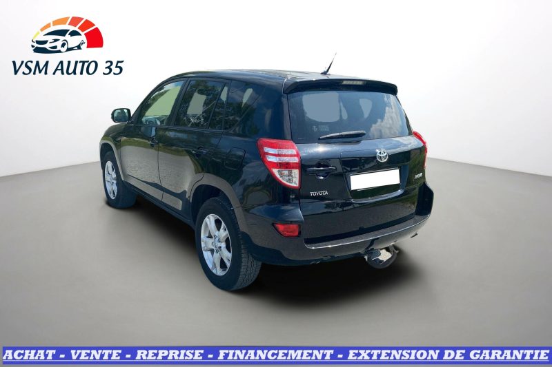 Toyota RAV4 2.2 D4D 150 LE CAP 2WD