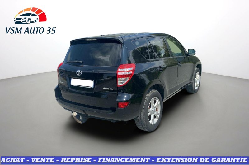 Toyota RAV4 2.2 D4D 150 LE CAP 2WD