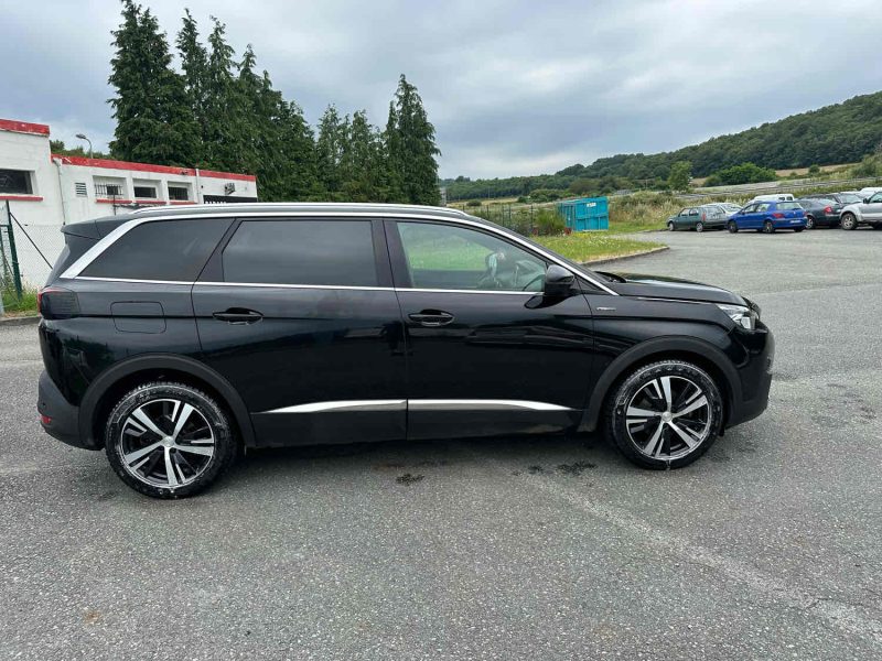 PEUGEOT 5008 II 2019