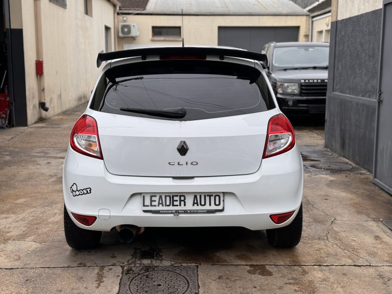 RENAULT CLIO 3 2010