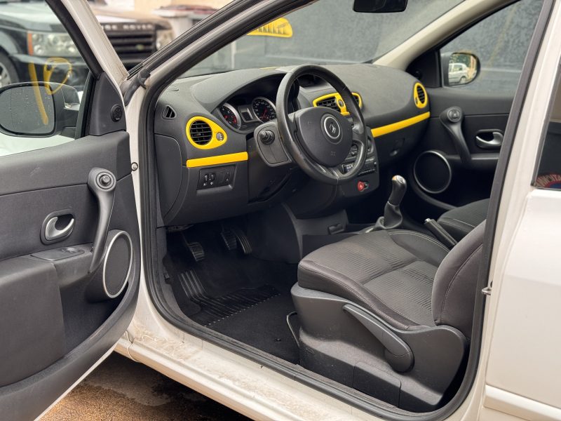 RENAULT CLIO 3 2010