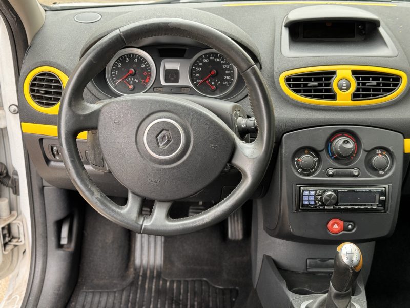 RENAULT CLIO 3 2010