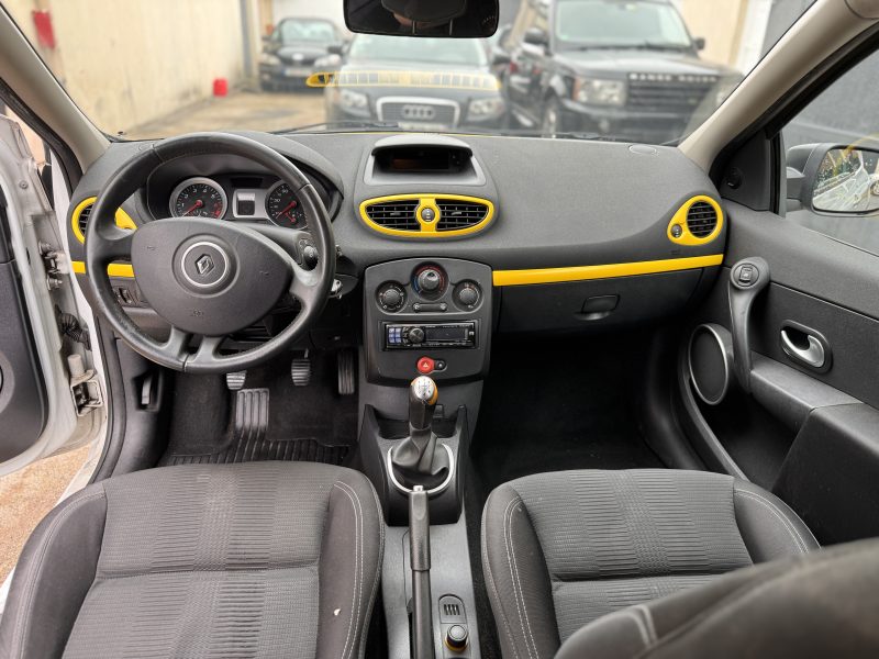 RENAULT CLIO 3 2010