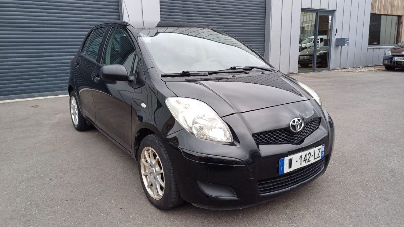 TOYOTA YARIS 2009