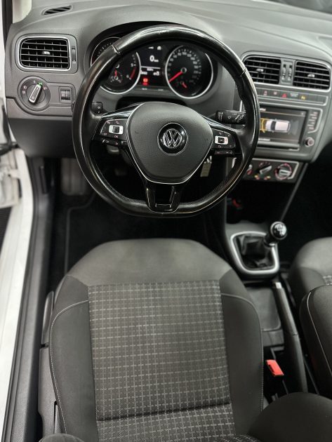 VOLKSWAGEN POLO V 2016