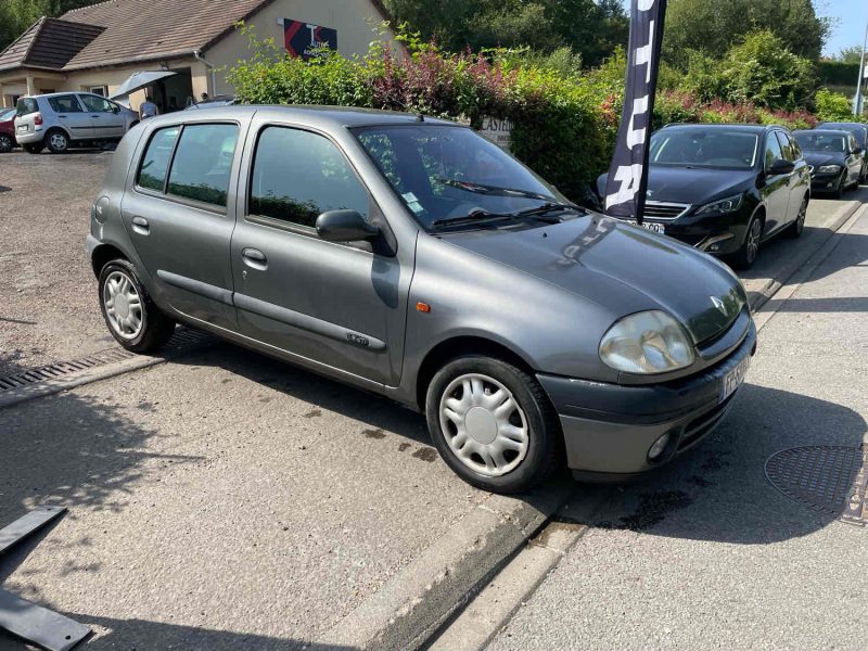 RENAULT CLIO II 1.9DTI 80CV