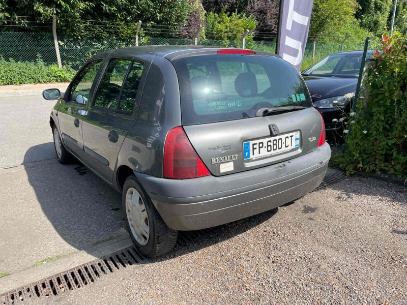 RENAULT CLIO II 1.9DTI 80CV