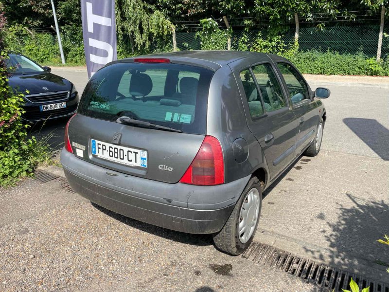 RENAULT CLIO II 1.9DTI 80CV