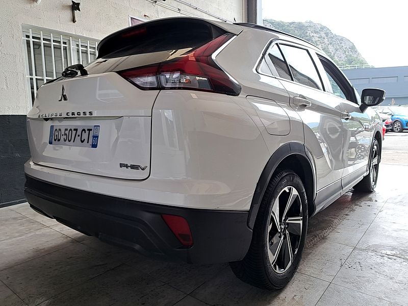 MITSUBISHI ECLIPSE CROSS 2021