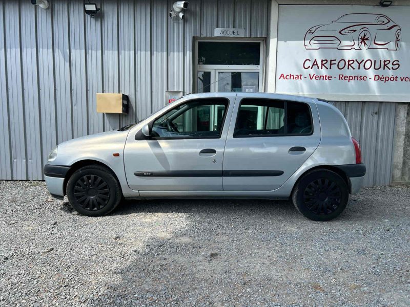 RENAULT CLIO II 2001