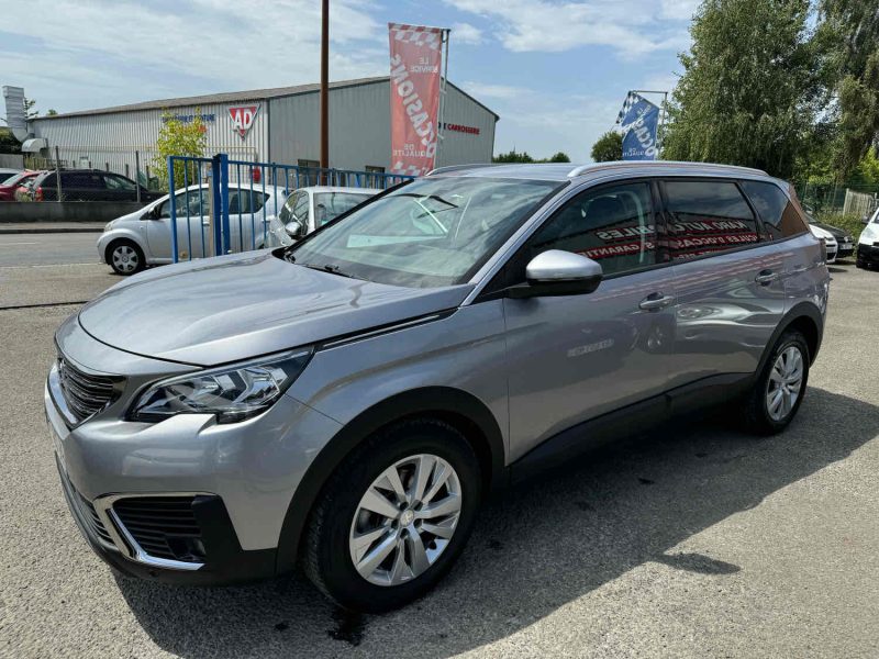 PEUGEOT 5008 1.5 BlueHDI 130ch