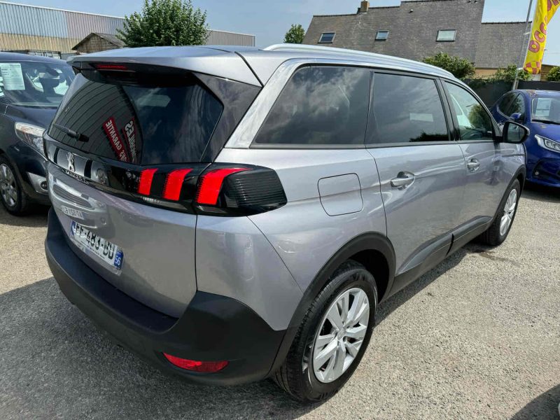 PEUGEOT 5008 1.5 BlueHDI 130ch