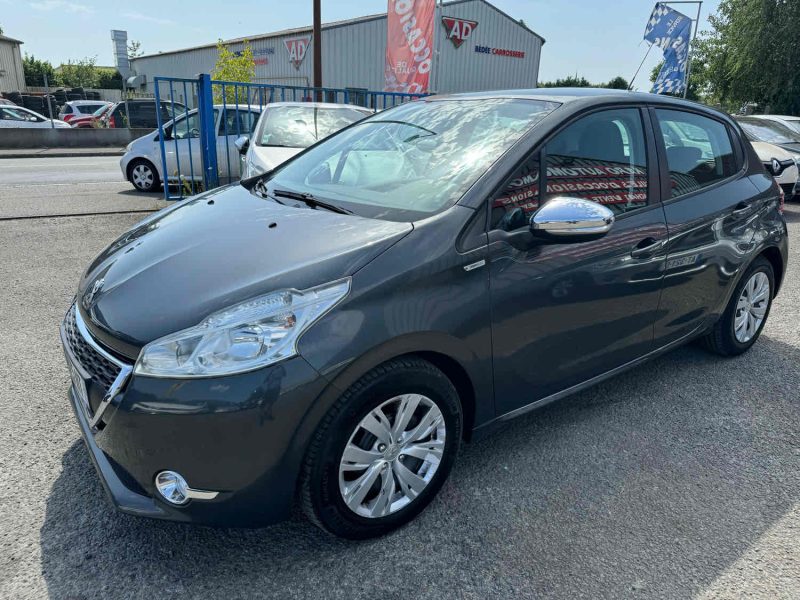 PEUGEOT 208 1.4 HDi 68ch 