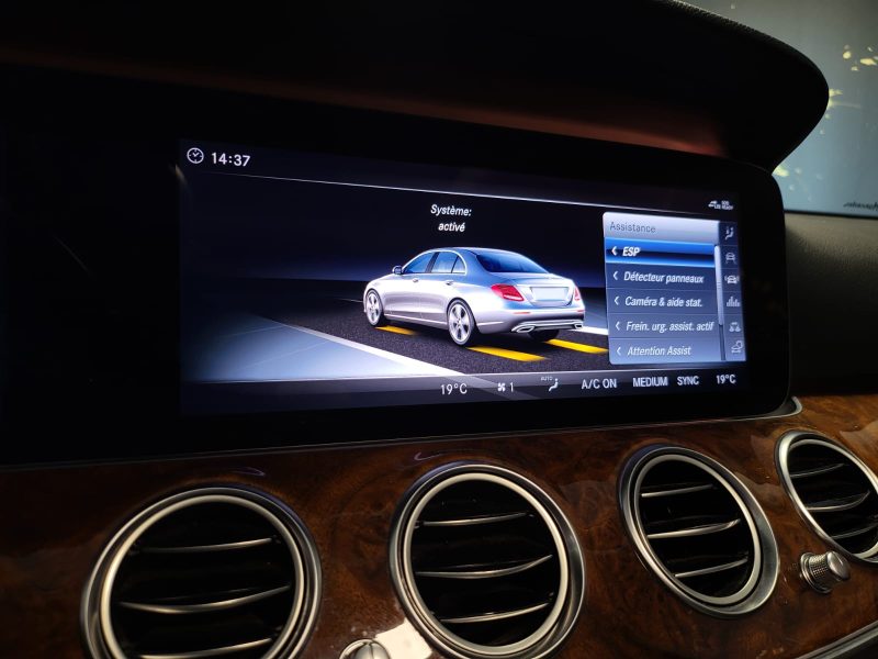 MERCEDES CLASSE E 250 211cv AVANGARDE 9G-TRONIC TOIT OUVRANT / TETE HAUTE / 360° / ANGLE M / CARPLAY