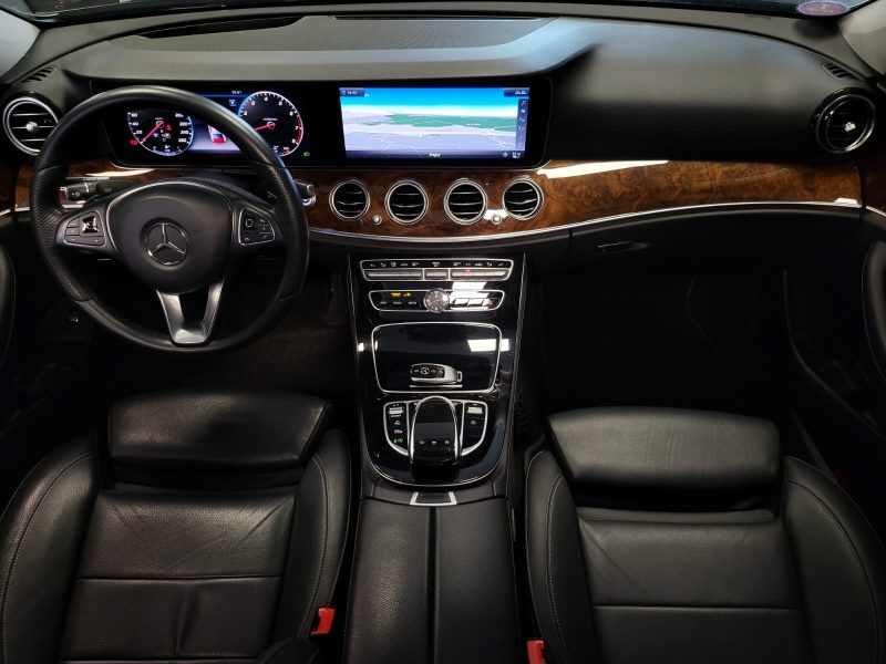 MERCEDES CLASSE E 250 211cv AVANGARDE 9G-TRONIC TOIT OUVRANT / TETE HAUTE / 360° / ANGLE M / CARPLAY