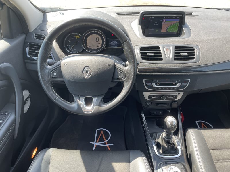 Renault Megane III 1.5l dCi 110ch Bose GPS tactile / radars recul 104.000 km 12/2014 1ère main