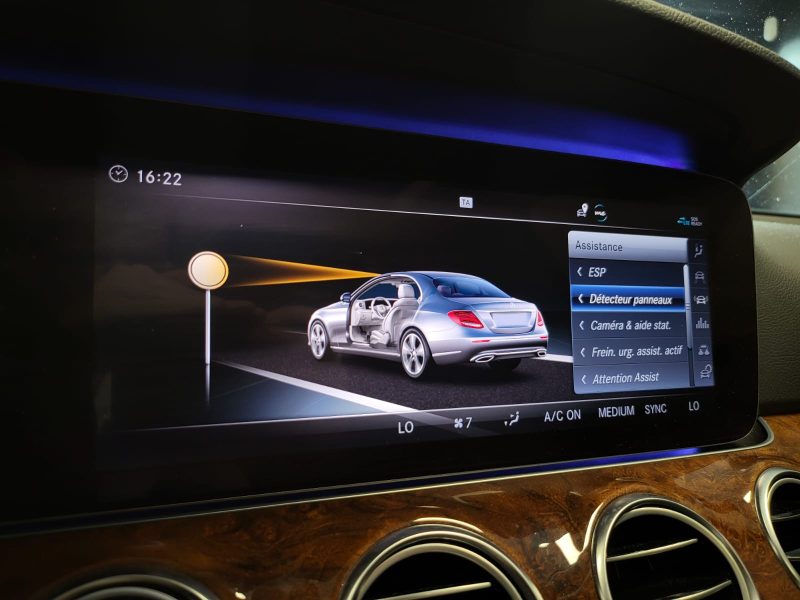 MERCEDES CLASSE E 220d 194cv 9G-TRONIC AVANGARDE TOIT OUVRANT / TETE HAUTE / ANGLE M / CARPLAY