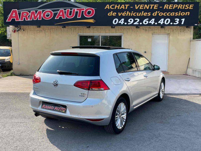 VOLKSWAGEN GOLF VII 2015