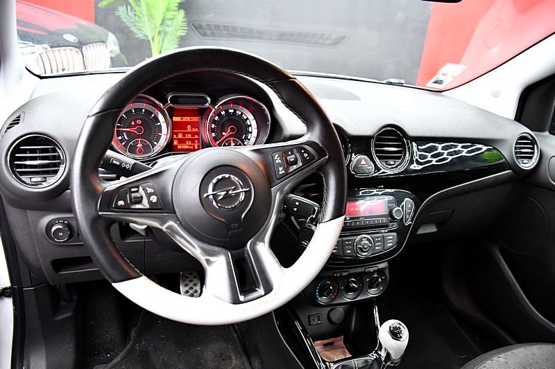 OPEL ADAM 2013