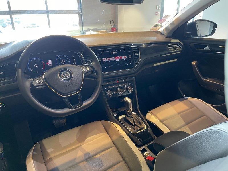 VOLKSWAGEN T-ROC 2019