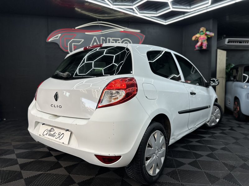 RENAULT CLIO III 2010