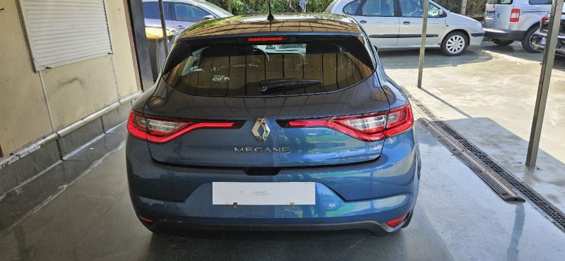 RENAULT MEGANE IV Life Energy dCi 110