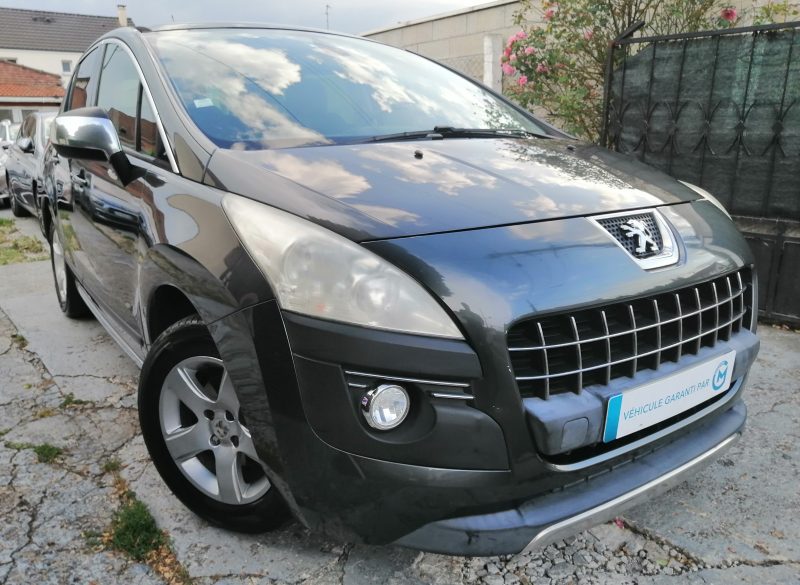 PEUGEOT 3008 Monospace 2013