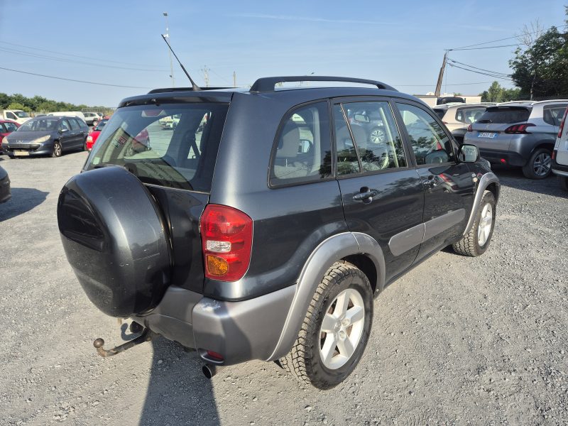 TOYOTA RAV 4 II 4wd 116cv 2003 236000 km 