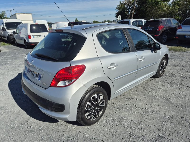 PEUGEOT 207 hdi 70cv access 2012 165000 km 