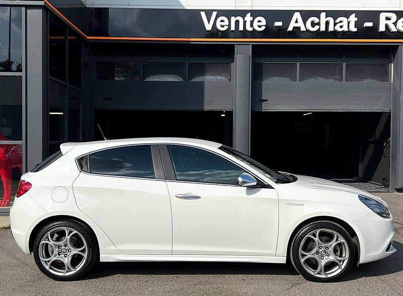 ALFA ROMEO GIULIETTA III DISTINCTIVE 1.4 TURBO 170 Cv 1ERE MAIN / 57 200 Kms - GARANTIE 1 AN