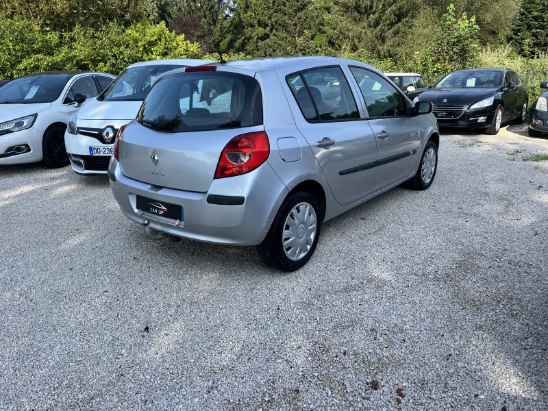 RENAULT CLIO III 2009