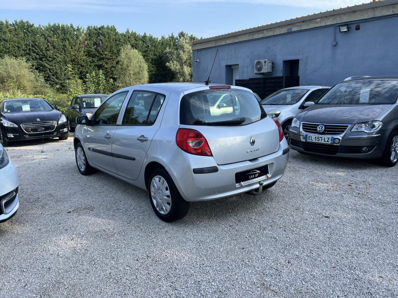 RENAULT CLIO III 2009