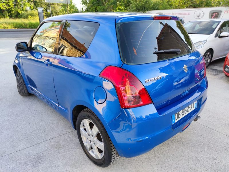 SUZUKI SWIFT III 2009