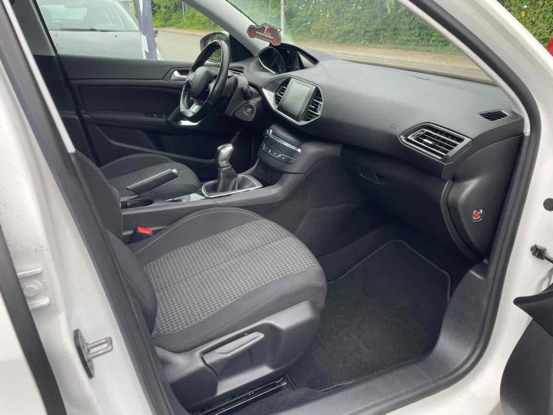 PEUGEOT 308 II 1.6HDI 100CV