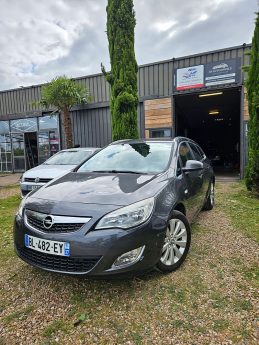 OPEL ASTRA 2011