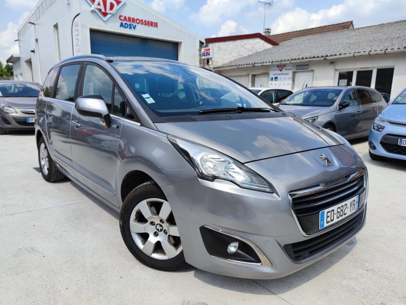 PEUGEOT 5008 2016