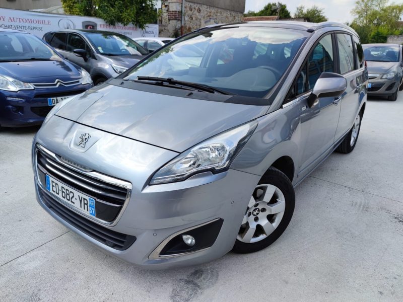 PEUGEOT 5008 2016