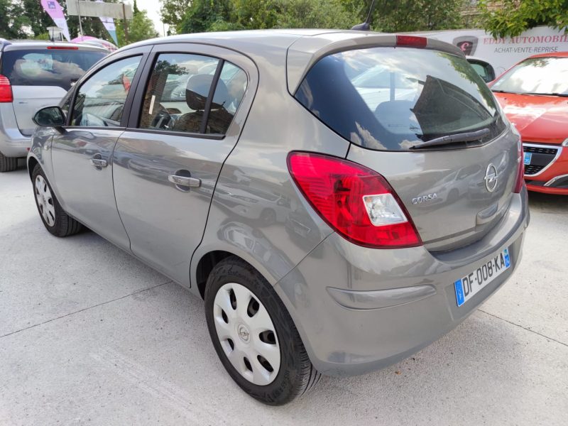 OPEL CORSA E 2014