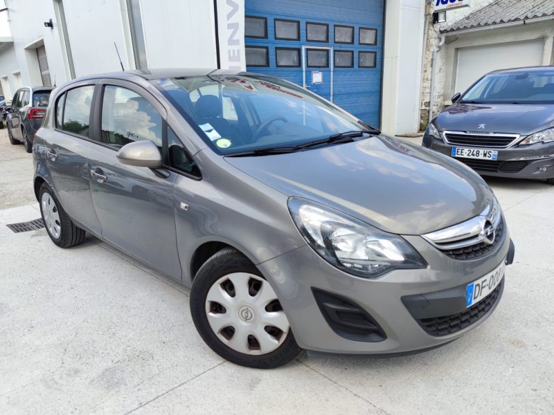 OPEL CORSA E 2014