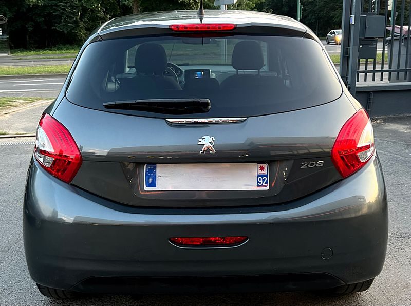 PEUGEOT 208 PHASE 2 ALLURE 1.2 82 Cv TOIT PANORAMIQUE GPS CRIT AIR 1 / 69 500 Kms - GARANTIE 1 AN