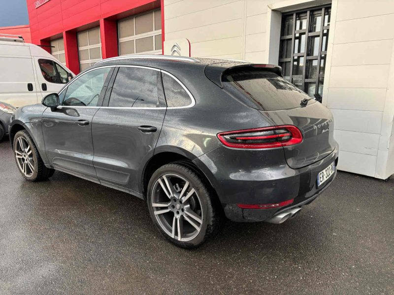 PORSCHE MACAN 2016