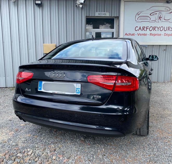 AUDI A4 (B8) S LINE BERLINE 2012 2.0 TDI 143 CV SUIVI COMPLET