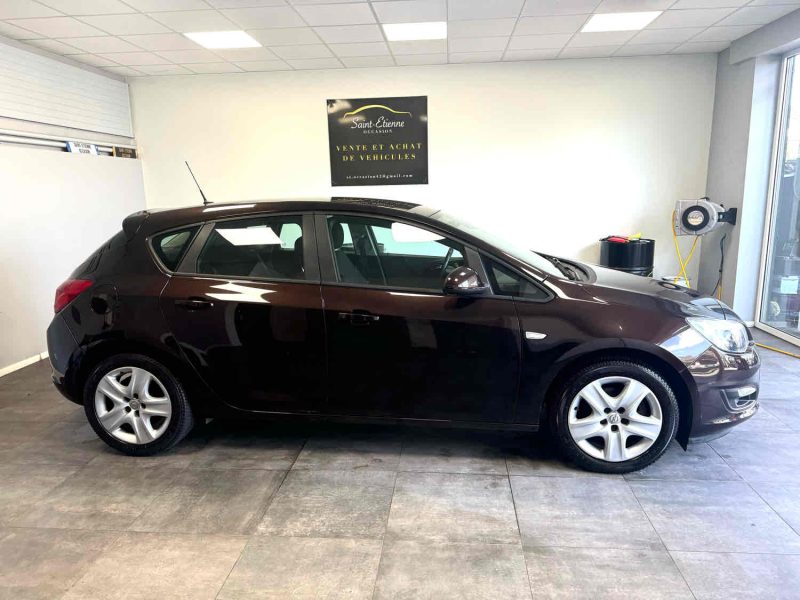 OPEL ASTRA J 2014