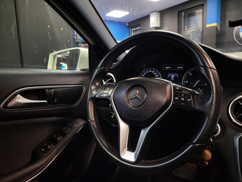 MERCEDES CLASSE A200 CDI INSPIRATION 7G-DCT TOIT OUVRANT / SIEGES CHAUFFANT / CAMERA DE RECUL