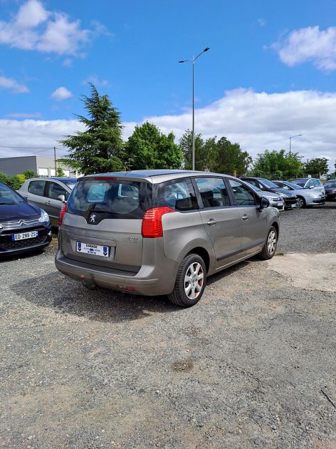 PEUGEOT 5008 2013 BOITE AUTO 7 PLACES