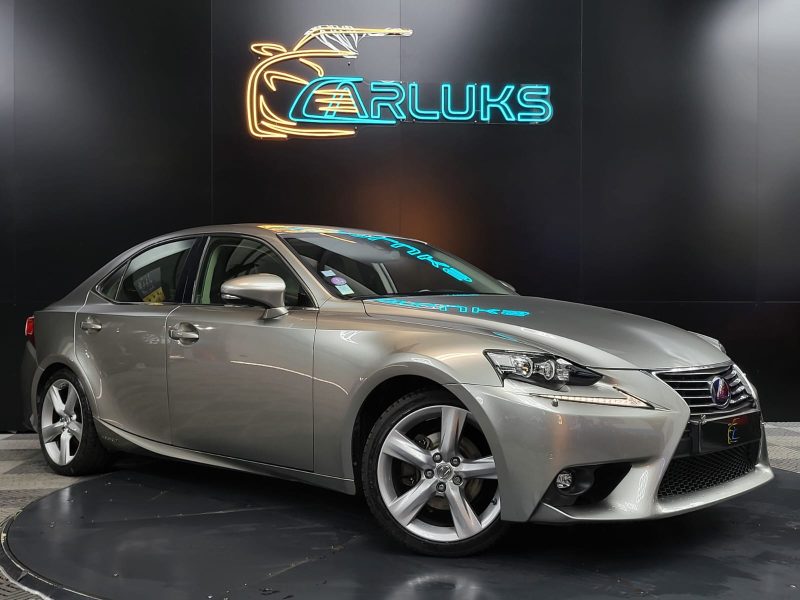 LEXUS IS III 300h Hybrid 223cv Luxe Boîte Auto E-CVT