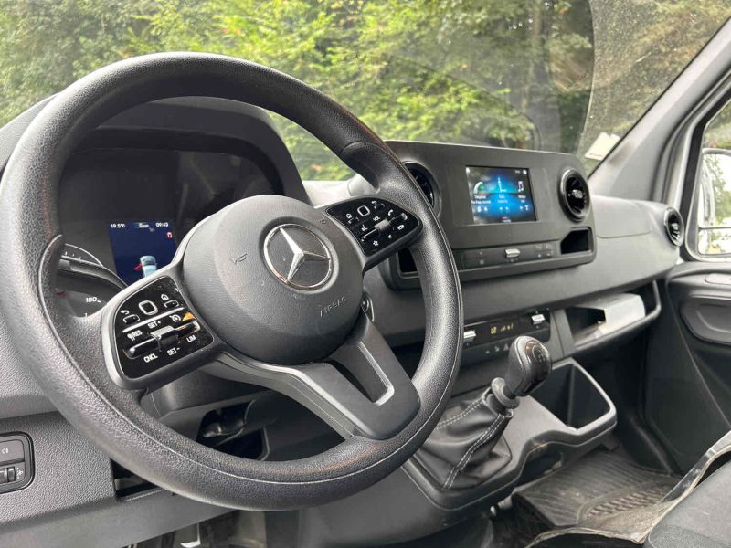 MERCEDES SPRINTER 4-t Fourgon 2021