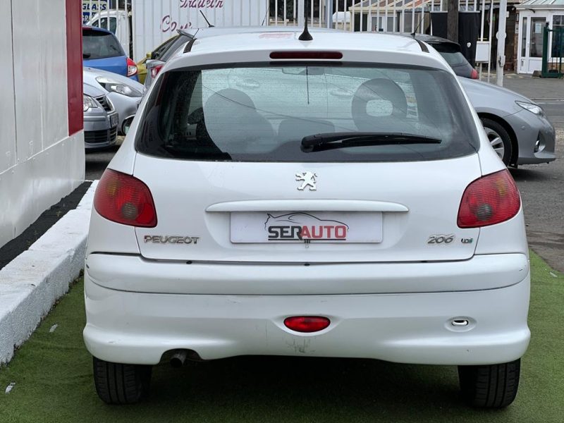 PEUGEOT 206 2005